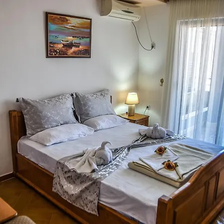 Apartments Croma Ulcinj Exterior photo