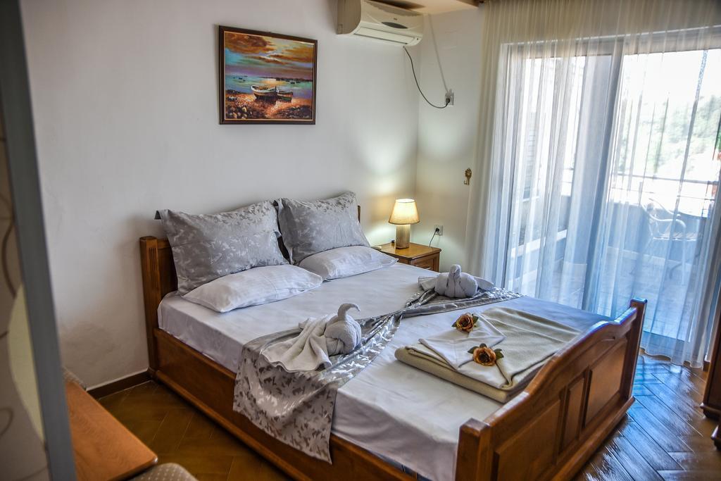 Croma Apartman *